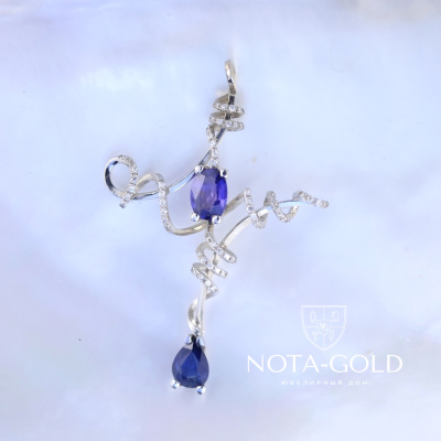 Ювелирный крест с камнем шпинель, сапфиром и бриллиантами (Вес: 5 гр.)