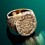 Мужское золотое именное кольцо с инициалами, узором и личной гравировкой (Вес: 12,5 гр.)
