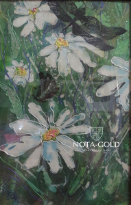 Картина батик на ткани - Цветы ромашки и стрекозы 25x37 см