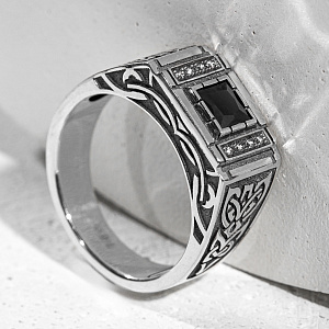 Мужское кольцо печатка с орнаментом из платины (Вес: 21,8 гр.)