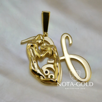 Золотая подвеска с инициалами и фигурками мужчины и женщины (Вес: 9 гр.)