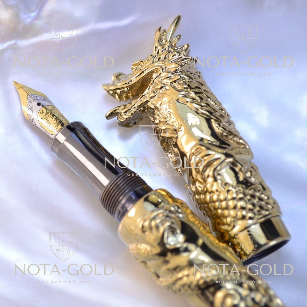 Серебряная шарико��ая ручка в подарок с головой дракона и позолотой (Вес 138гр.)