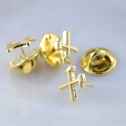 Золотые нагрудные значки из жёлтого золота с логотипом на заказ (Вес 1,5 гр.)