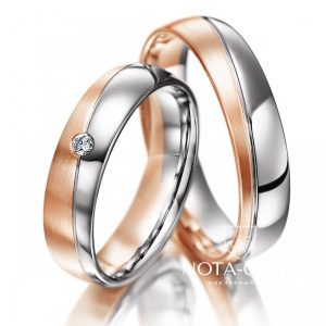 Двухцветные матовые обручальные кольца с бриллиантом на заказ (Вес пары: 12 гр.)