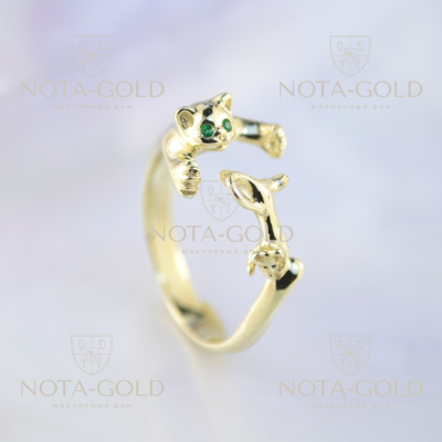 Оригинальное кольцо Кошка за мышкой из жёлтого золота с изумрудами (Вес 3,5 гр.)