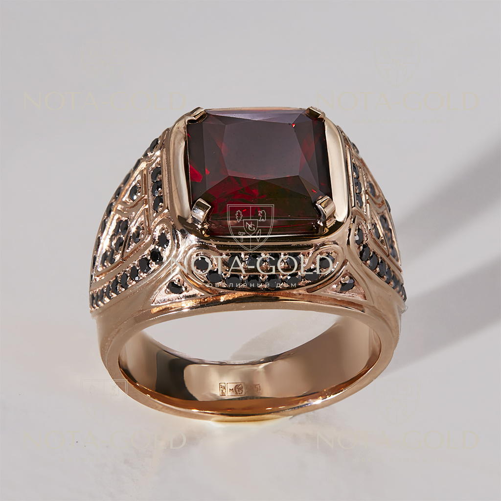 Мужской перстень печатка из красного золота с гранатом и чёрнымибриллиантами (Вес: 16,5 гр.)