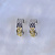 Оригинальные женские серьги из жёлто-белого золота с бриллиантами и узором (Вес: 6,5 гр.)