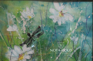 Картина батик на ткани - Цветы и стрекоза 30x20 см