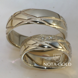 Обручальные кольца с узором и бриллиантами на заказ i961 (Вес пары: 12 гр.)