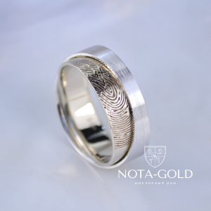 Золотое кольцо с матовой поверхностью и отпечатком пальца (Вес: 9,5 гр.)