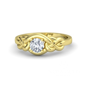 Помолвочное кольцо из жёлтого золота с муассанитом в виде морских узлов (Вес: 5 гр.)