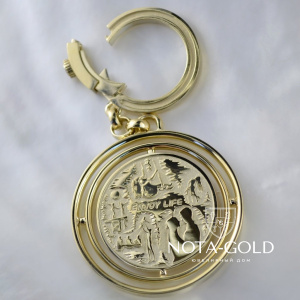 Подарочный золотой брелок на заказ из жёлтого золота с изображением, гравировкой и знаком доллара (Вес: 32 гр.)