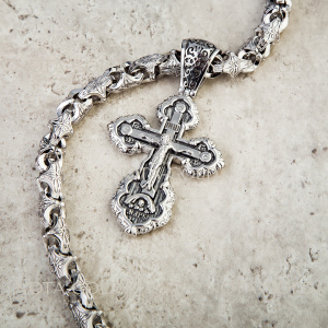 Большой серебряный крест с чернением на цепочке плетение Краб Средний (Вес 73,5 гр.)