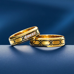 Обручальные кольца из желтого золота с бриллиантами и черной эмалью (Вес пары 12,5 гр.)