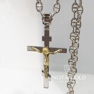 Крест из двух цветов золота с распятием на цепочке плетение Невское (Вес 47,5 гр)
